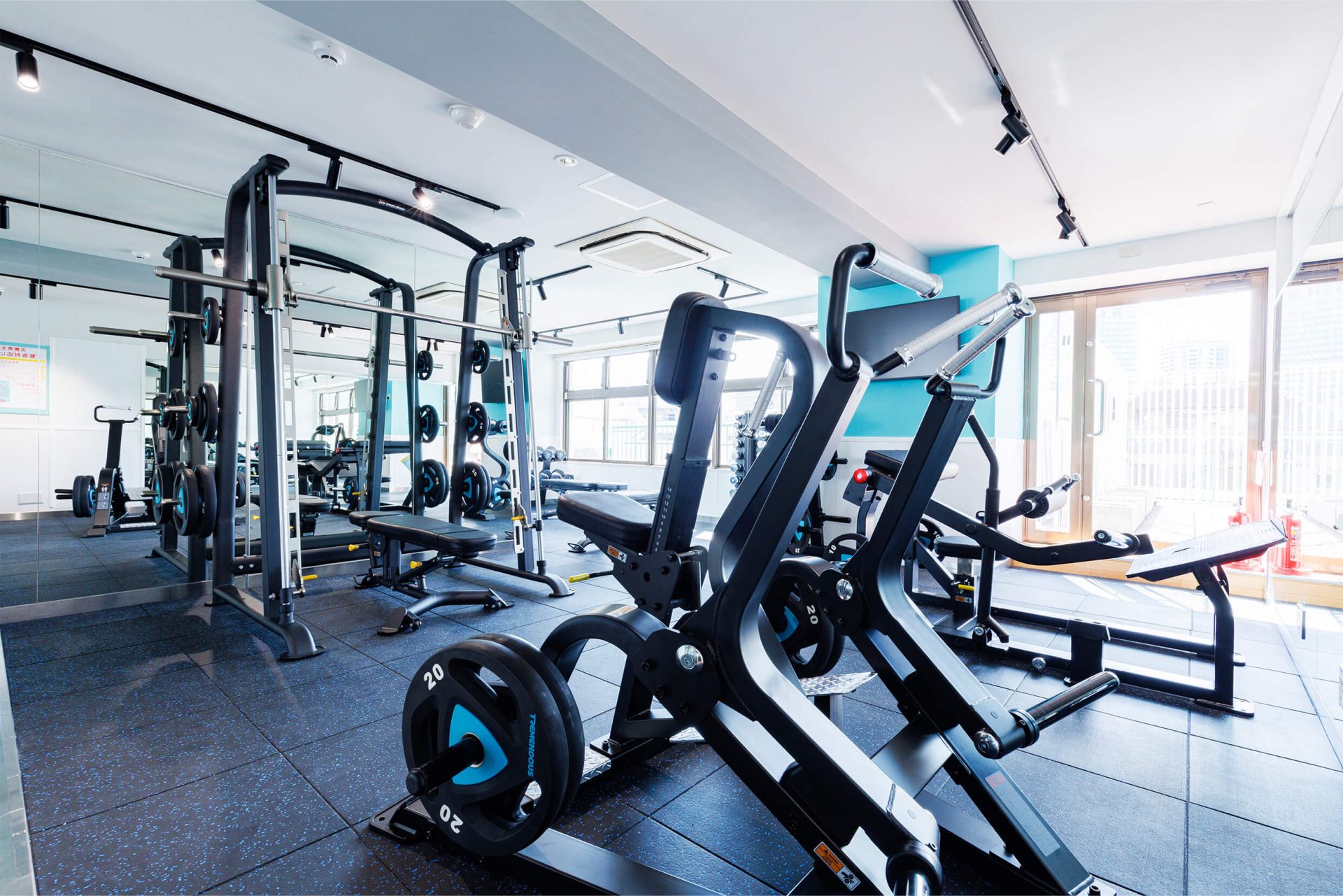 スマートフィット100 高田馬場店 | 24時間営業のジムで理想の体作り